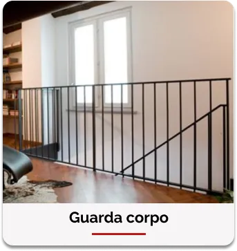 Guarda-corpo de ferro em mezanino
